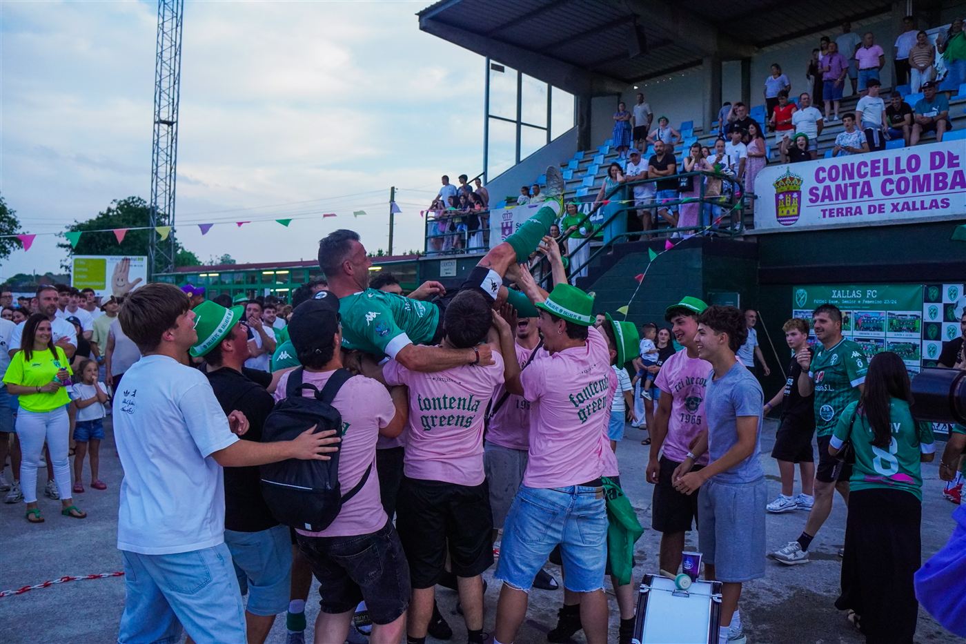 Ascenso do Xallas FC - foto de Kaatya